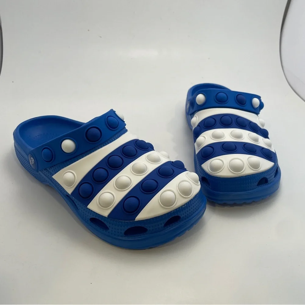 Engtoy Blue White Foam Clogs Kids Popper Playful Shoes Pop It Youth Size 4 US
